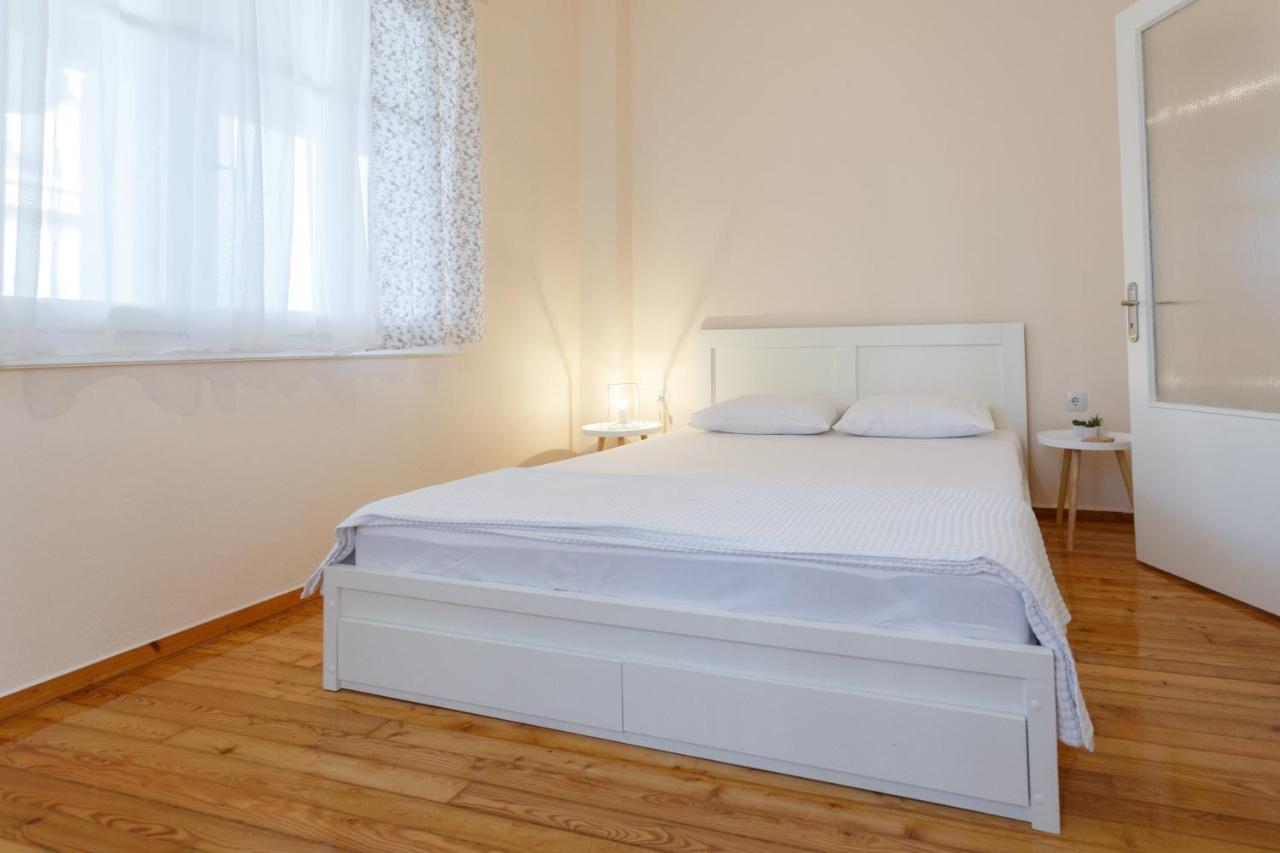 Centro Home Kalamáta Buitenkant foto